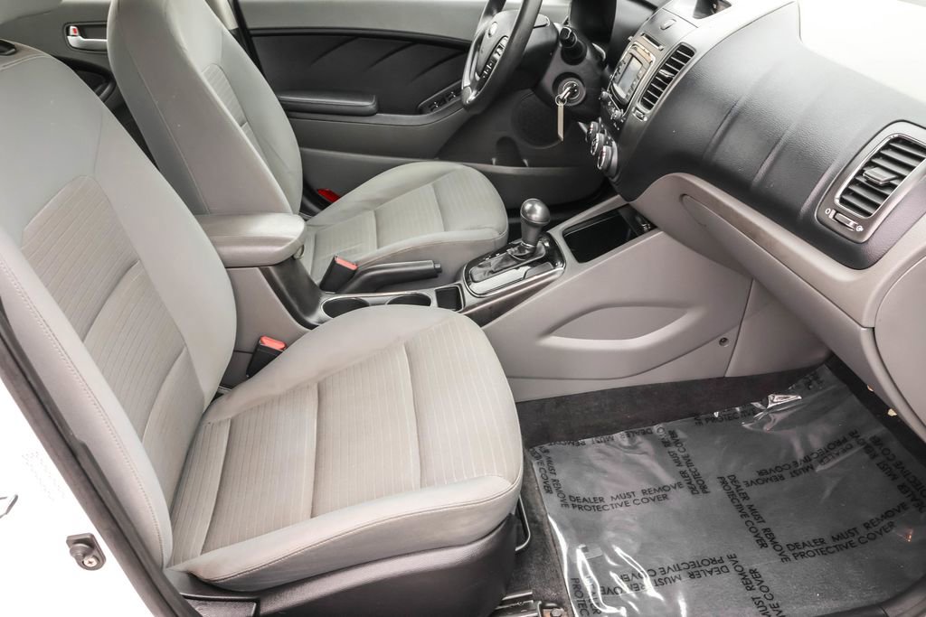 Used 2017 Kia Forte LX w/ LX Popular Package image 35