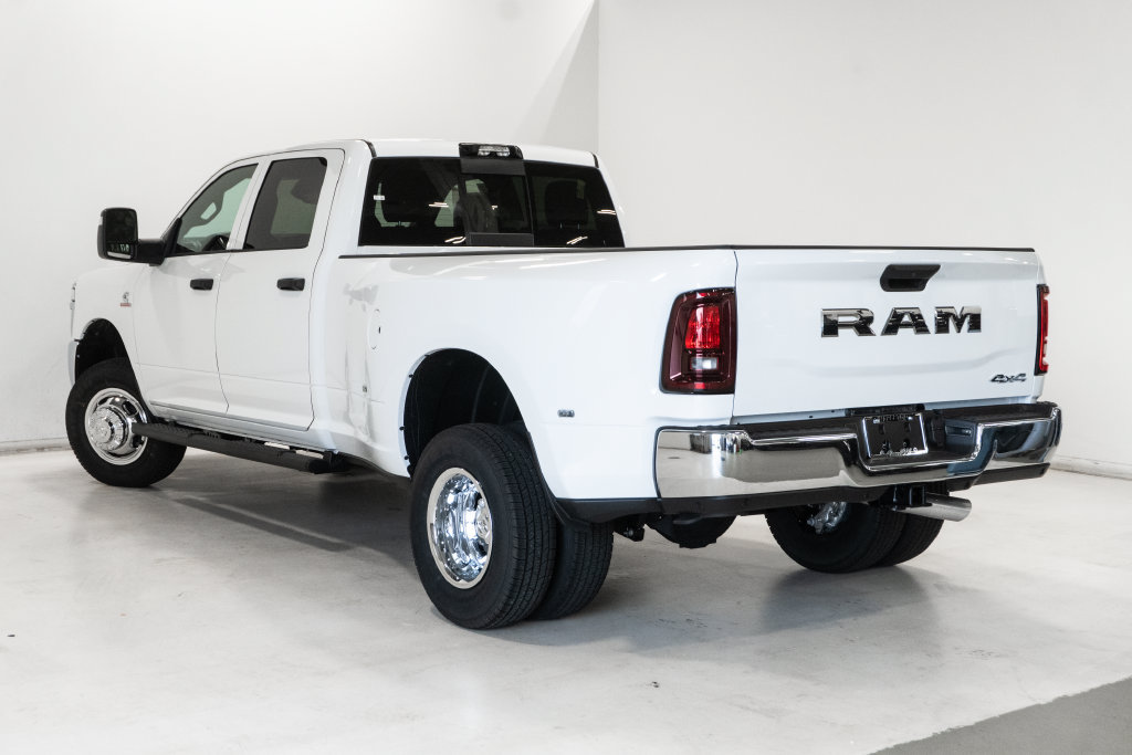 New 2027 RAM 3500 Tradesman AWD/4WD image 24