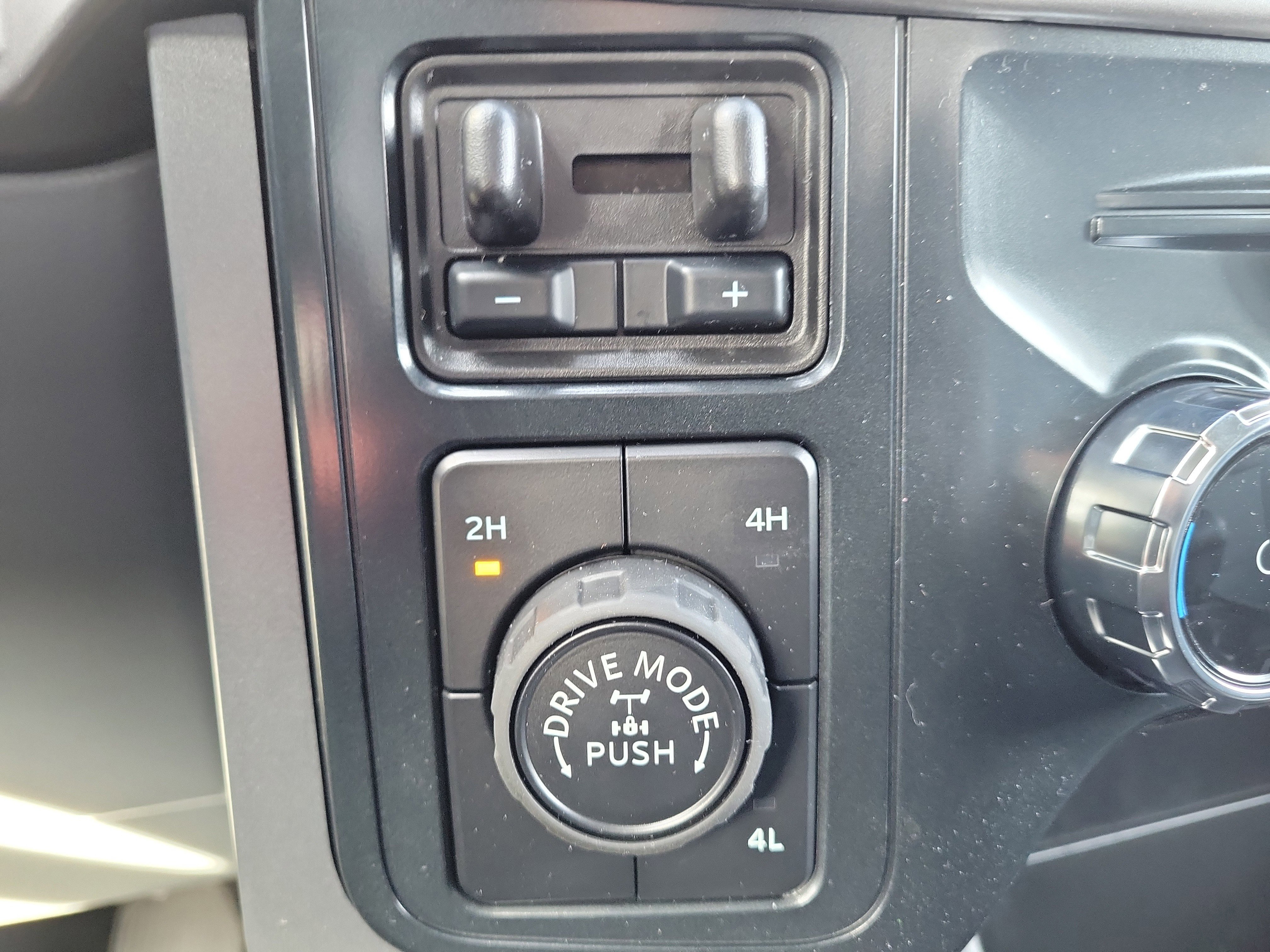 New 2026 Ford F150 XLT w/ Equipment Group 302A MID image 31