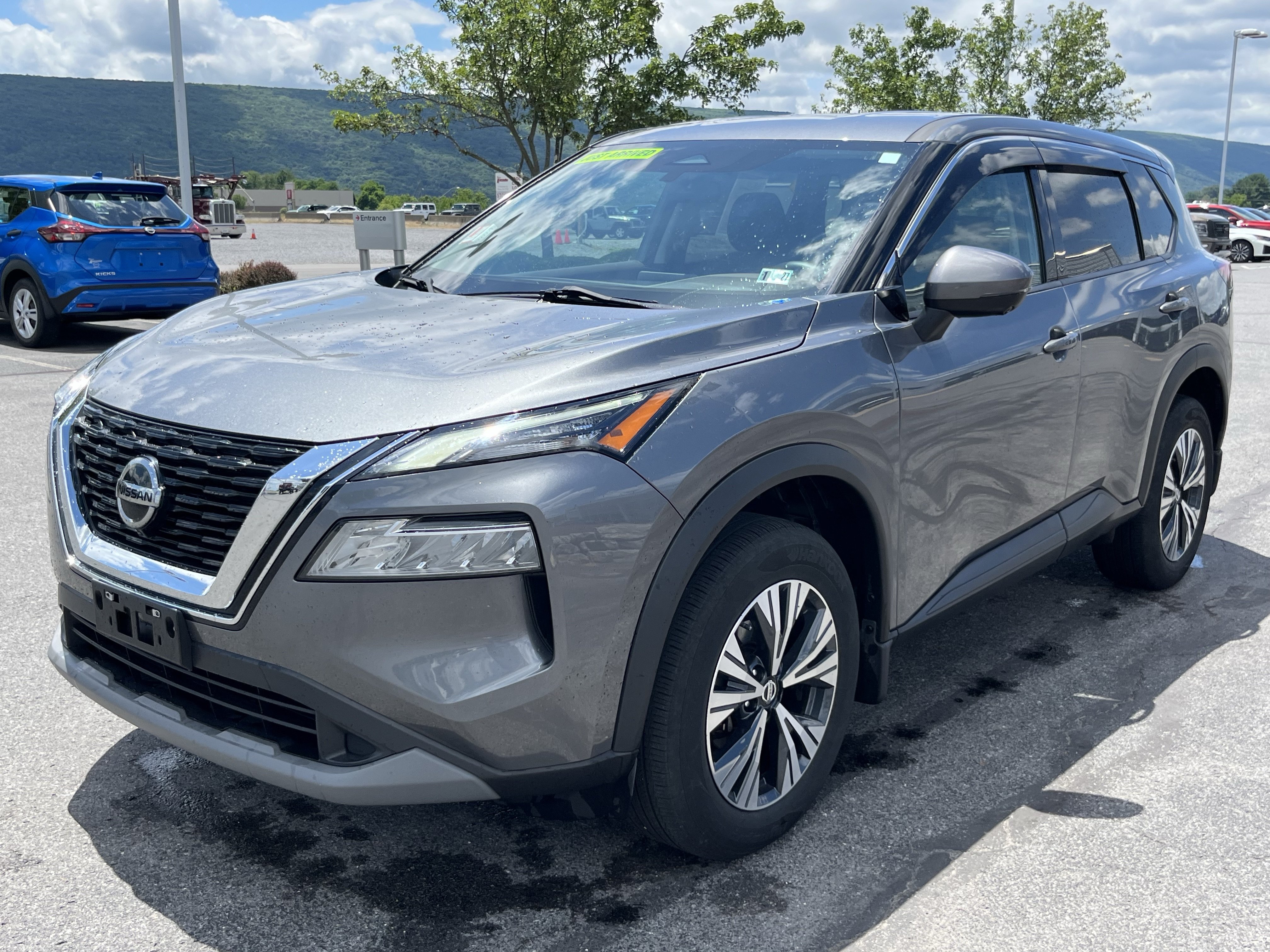 Used 2021 Nissan Rogue SV AWD/4WD image 10