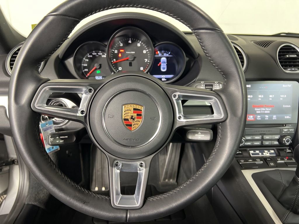 Used 2019 Porsche 718 Cayman RWD image 5