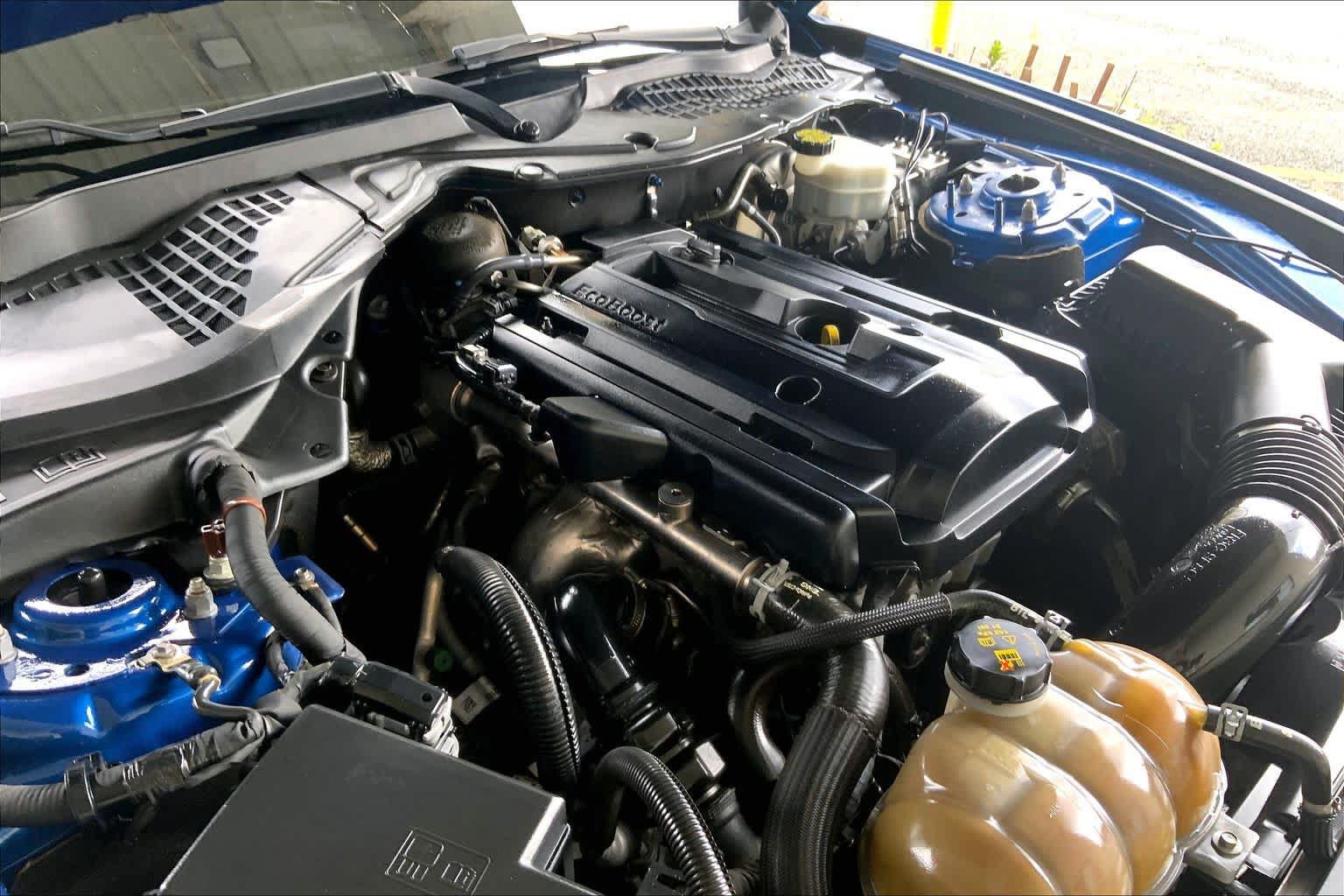 Used 2018 Ford Mustang Coupe RWD image 27