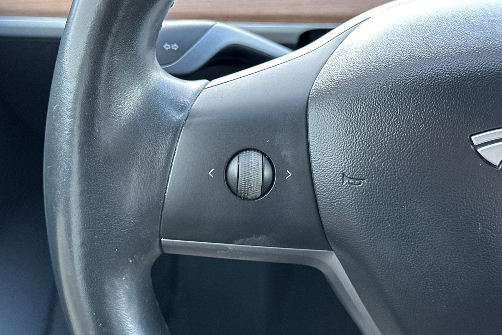 Used 2019 Tesla Model 3 Standard Range Plus image 29