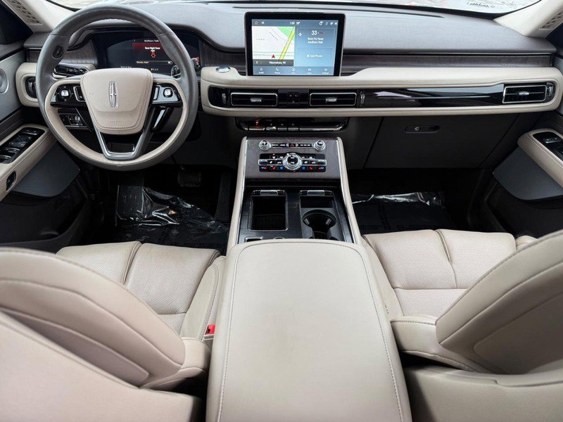 Certified 2022 Lincoln Aviator Reserve w/ Equipment Group 201A image 17