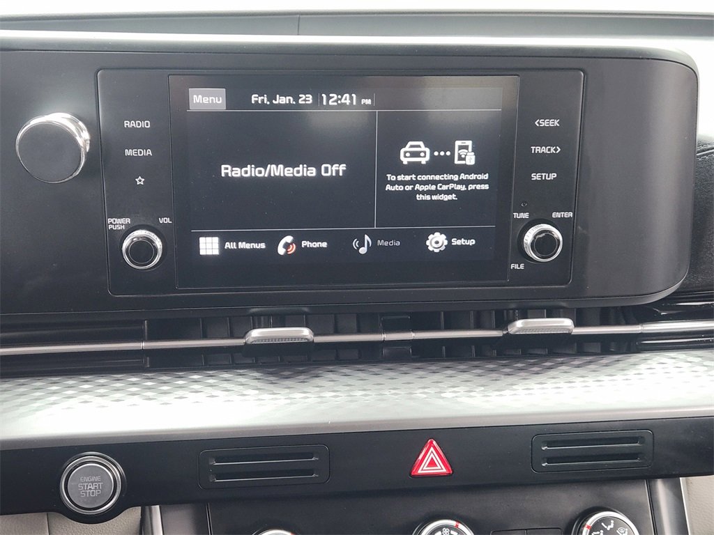 Used 2022 Kia Carnival LX image 12