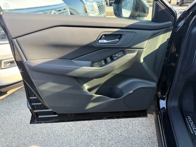 New 2026 Nissan Rogue SV image 16