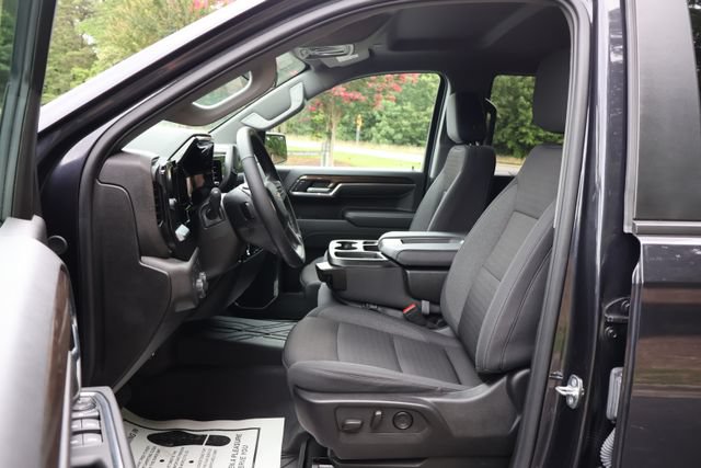 Used 2024 Chevrolet Silverado 1500 LT w/ Protection Package AWD/4WD image 18