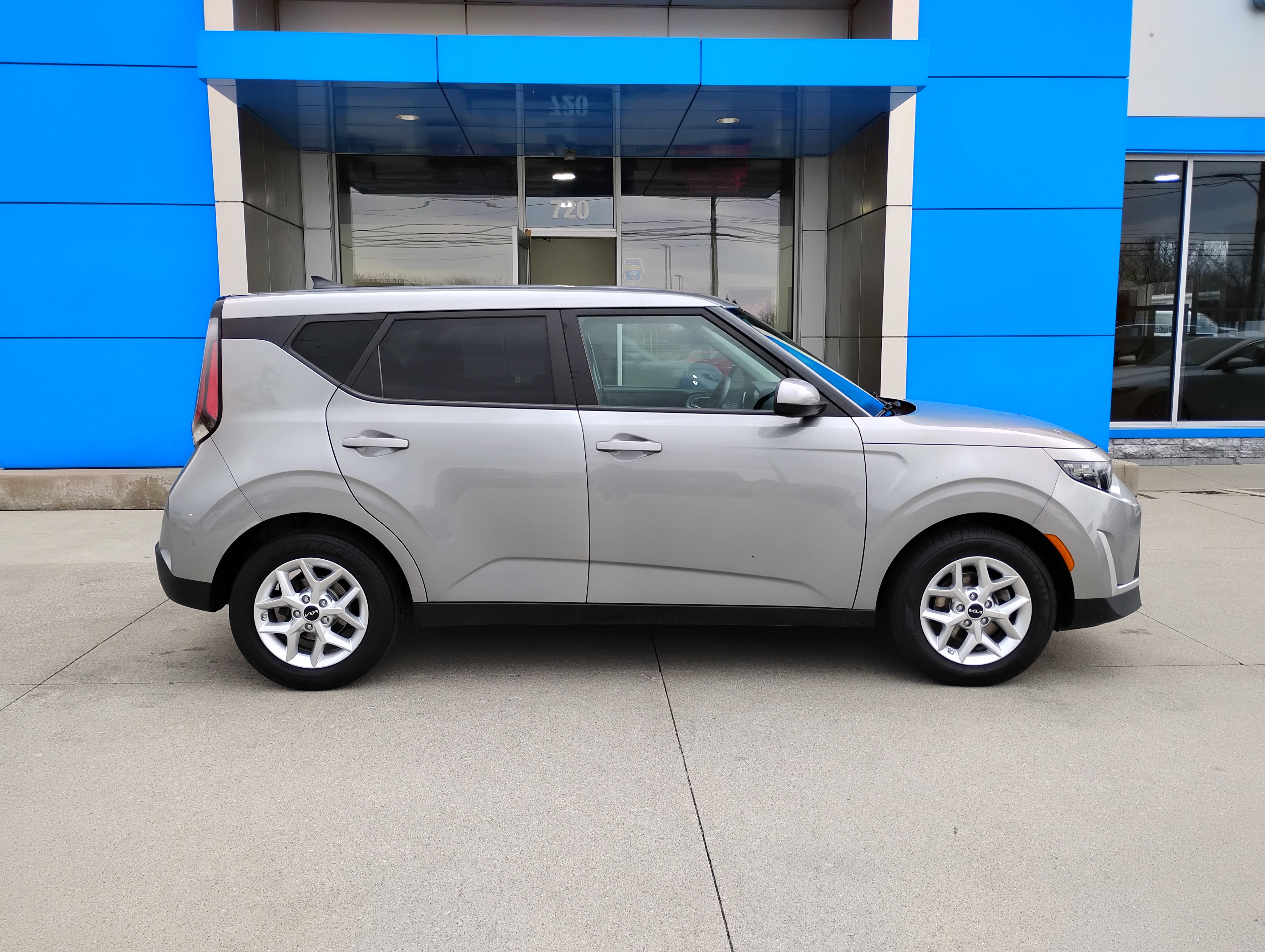 Used 2023 Kia Soul LX w/ Option Group 015 image 32