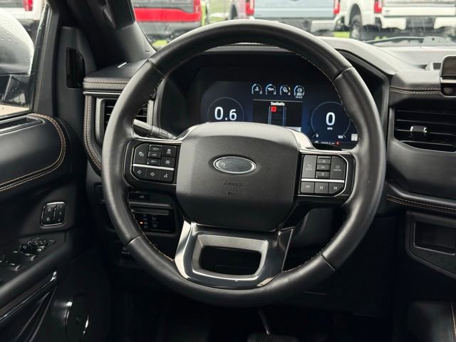 Used 2024 Ford Expedition Max Platinum AWD/4WD image 8