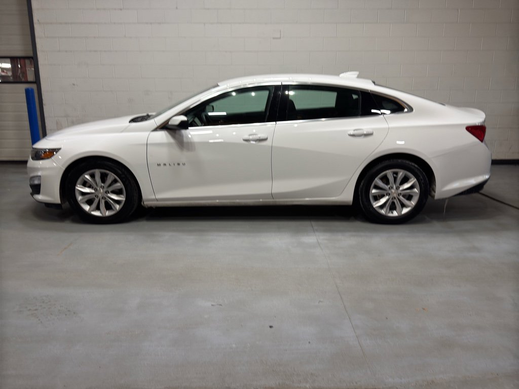 Used 2024 Chevrolet Malibu LT image 2