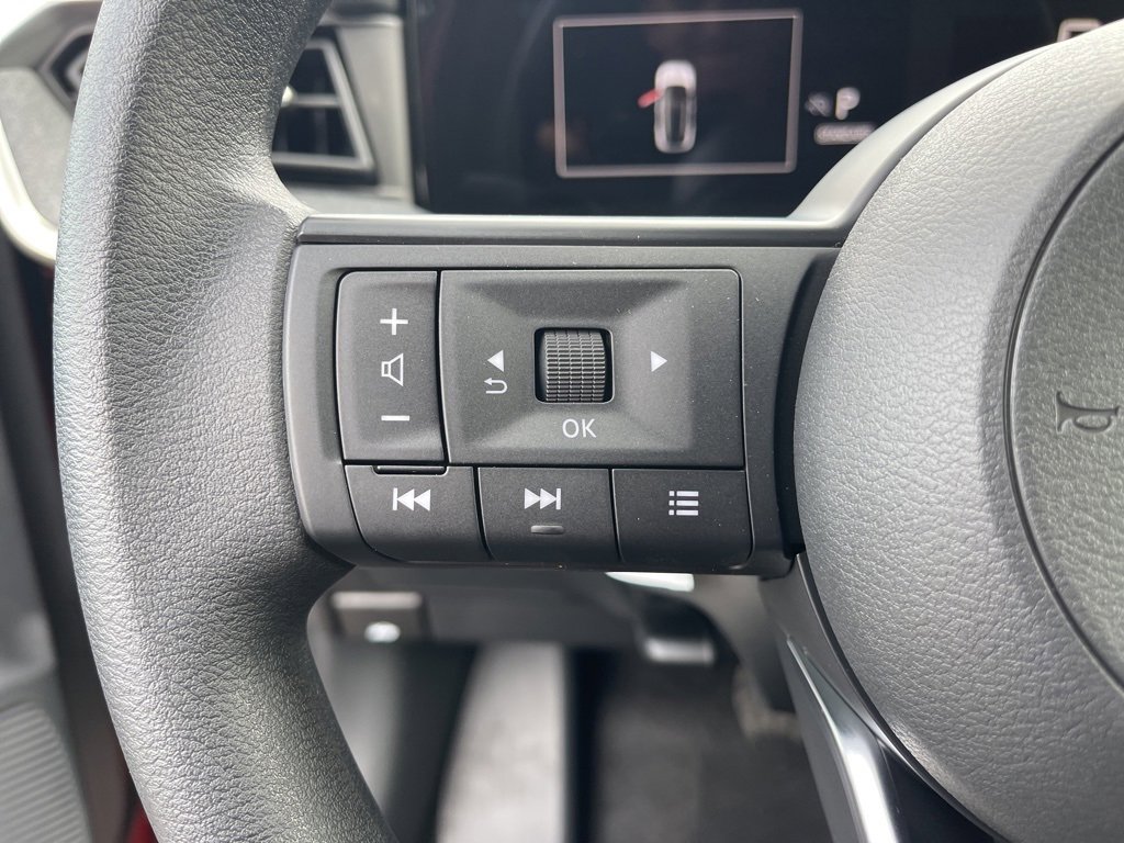 New 2025 Nissan Kicks SV image 14