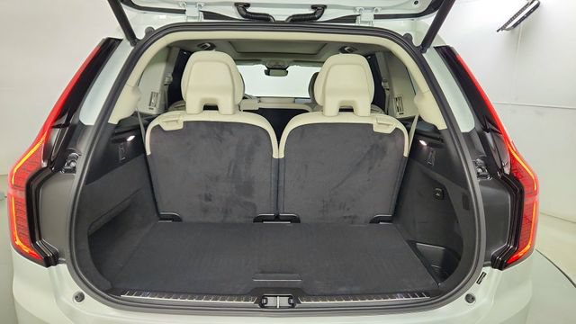 New 2026 Volvo XC90 B6 Ultra w/ Protection Package AWD/4WD image 42
