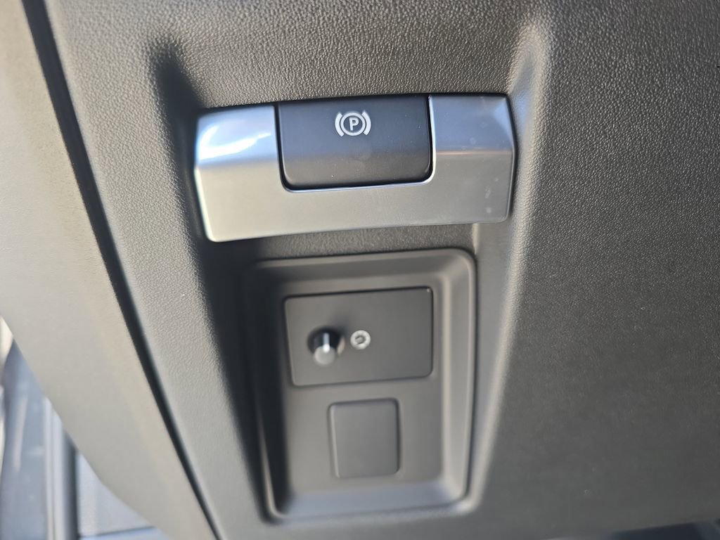 New 2026 Land Rover Defender 110 V8 image 26