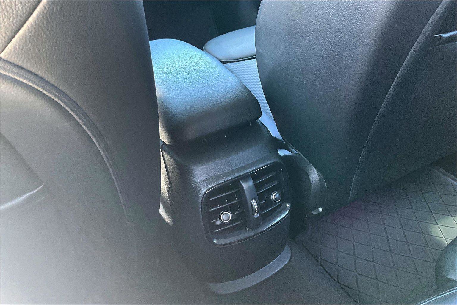 Used 2019 MINI Cooper Clubman S AWD/4WD image 10