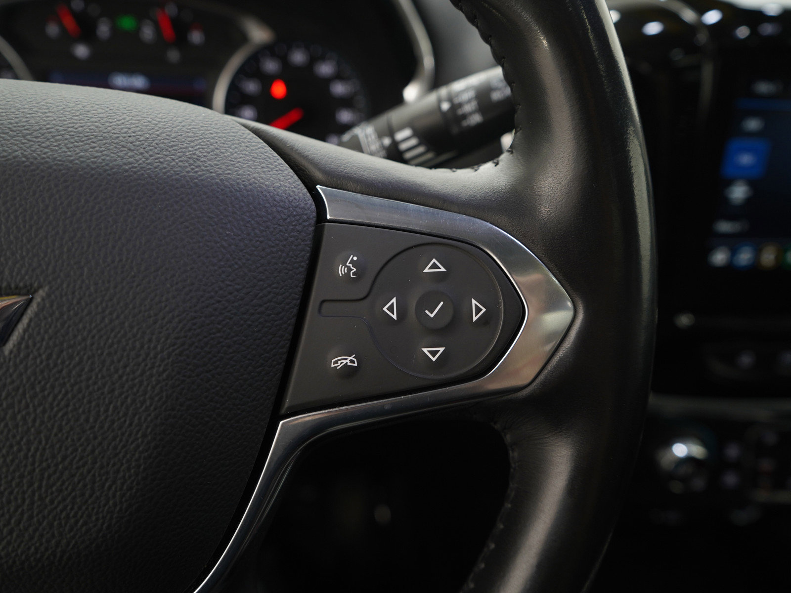 Used 2021 Chevrolet Traverse RS w/ LPO, Floor Liner Package AWD/4WD image 29