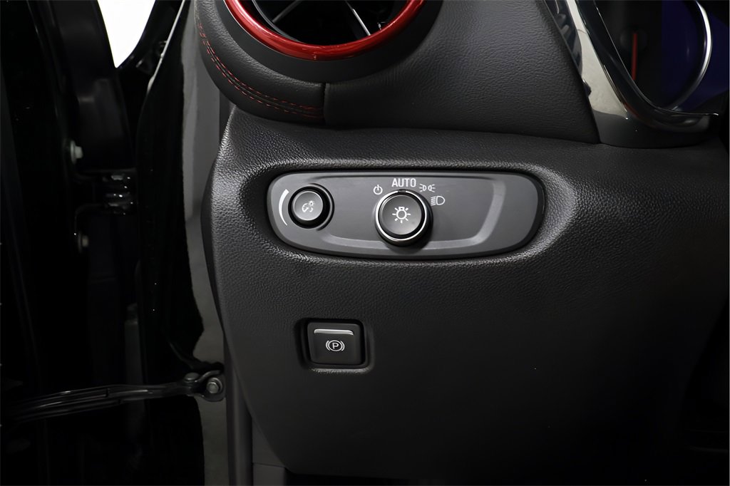 Used 2025 Chevrolet Blazer RS image 17