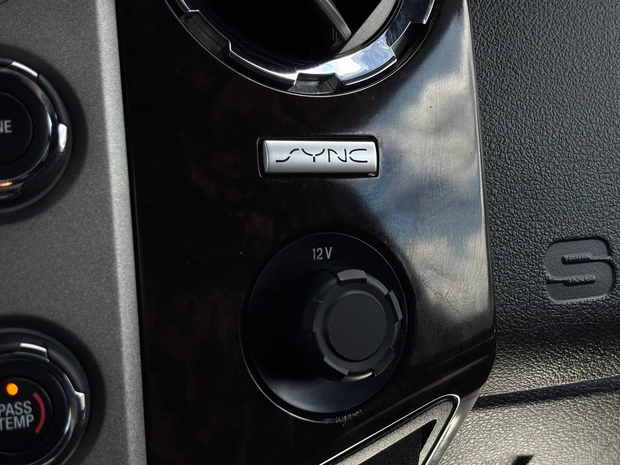 Used 2016 Ford F350 Platinum AWD/4WD image 44