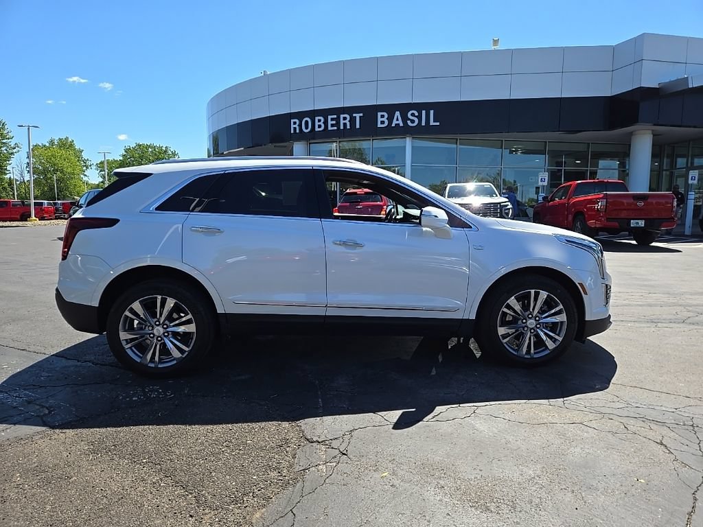Certified 2023 Cadillac XT5 Premium Luxury AWD/4WD image 12