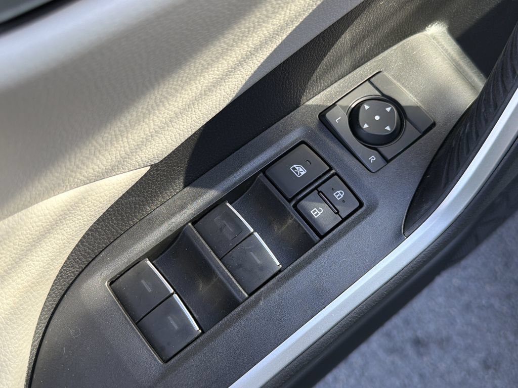 Used 2025 Toyota RAV4 XLE Premium FWD image 19
