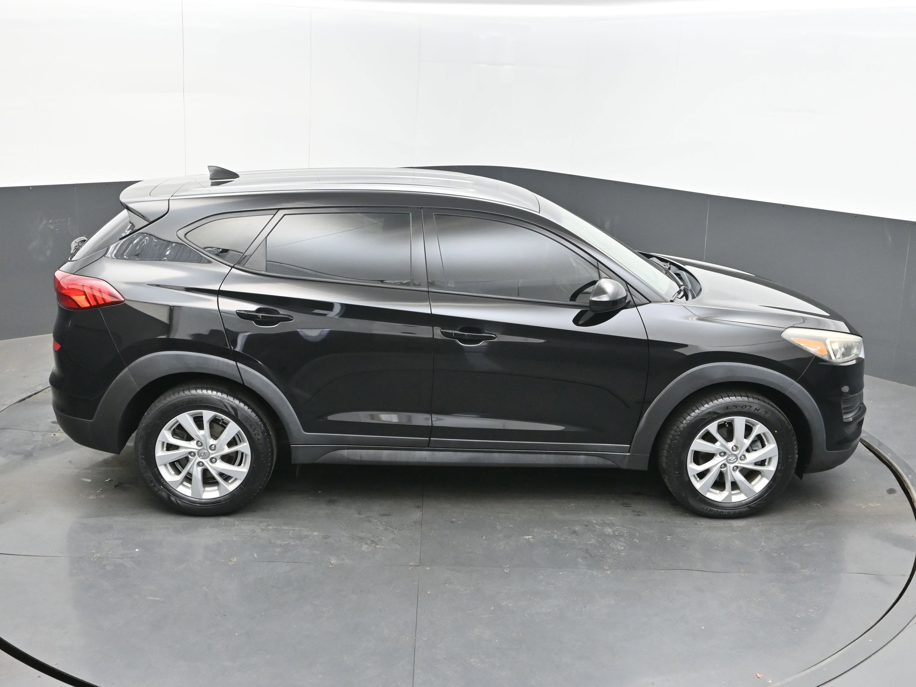 Used 2019 Hyundai Tucson SE image 36