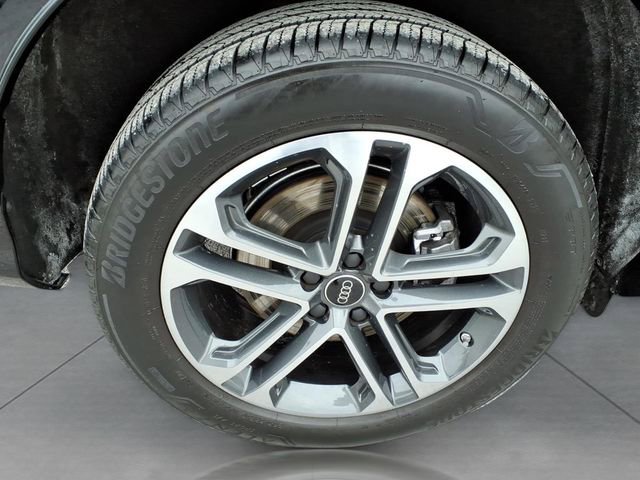 Used 2025 Audi Q5 Premium w/ Convenience Package AWD/4WD image 7