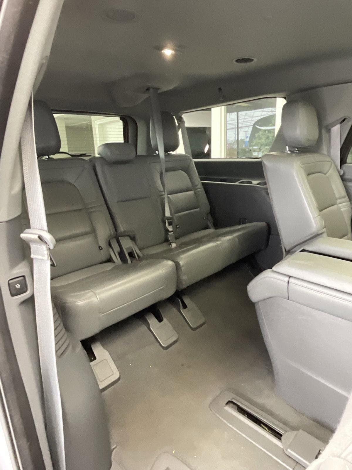 Used 2020 Lincoln Navigator L Reserve w/ Luxury Package AWD/4WD image 21