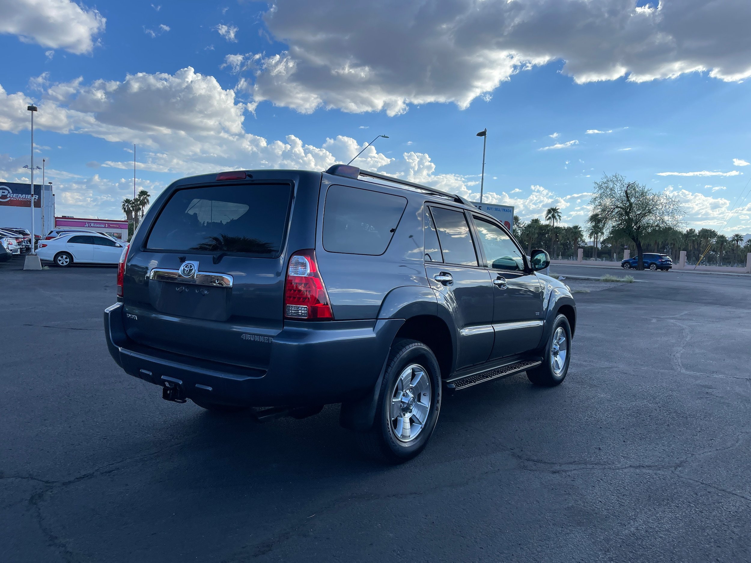 Used 2008 Toyota 4Runner SR5 RWD image 5