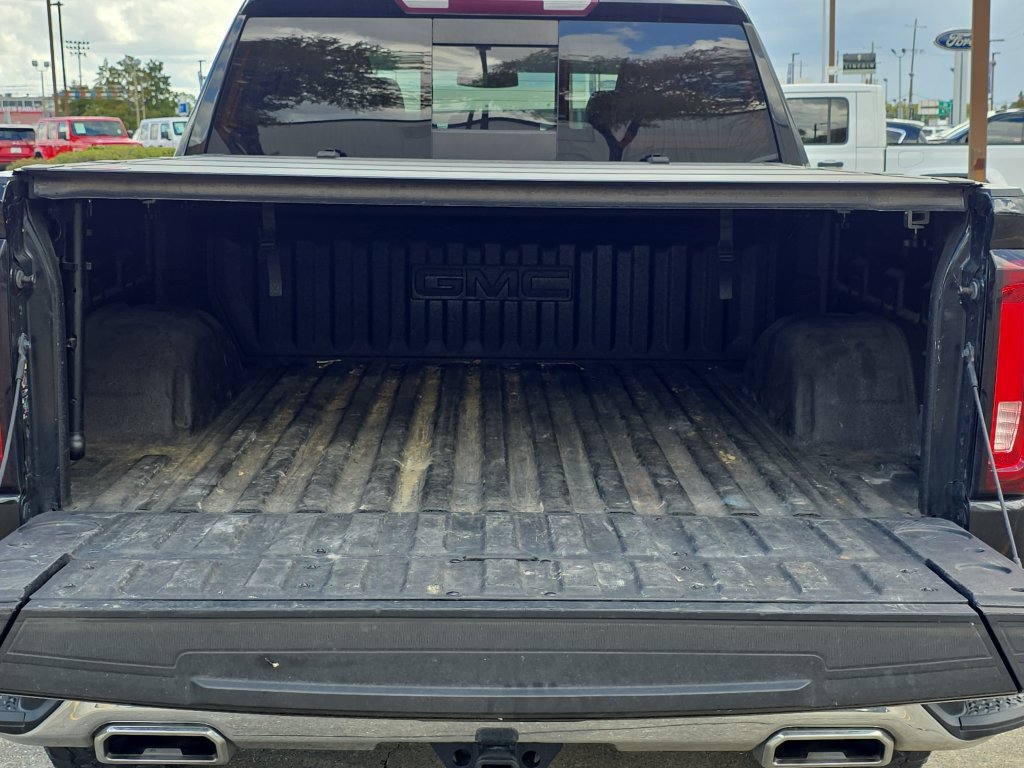 Used 2022 GMC Sierra 1500 SLT w/ SLT Premium Plus Package AWD/4WD image 13