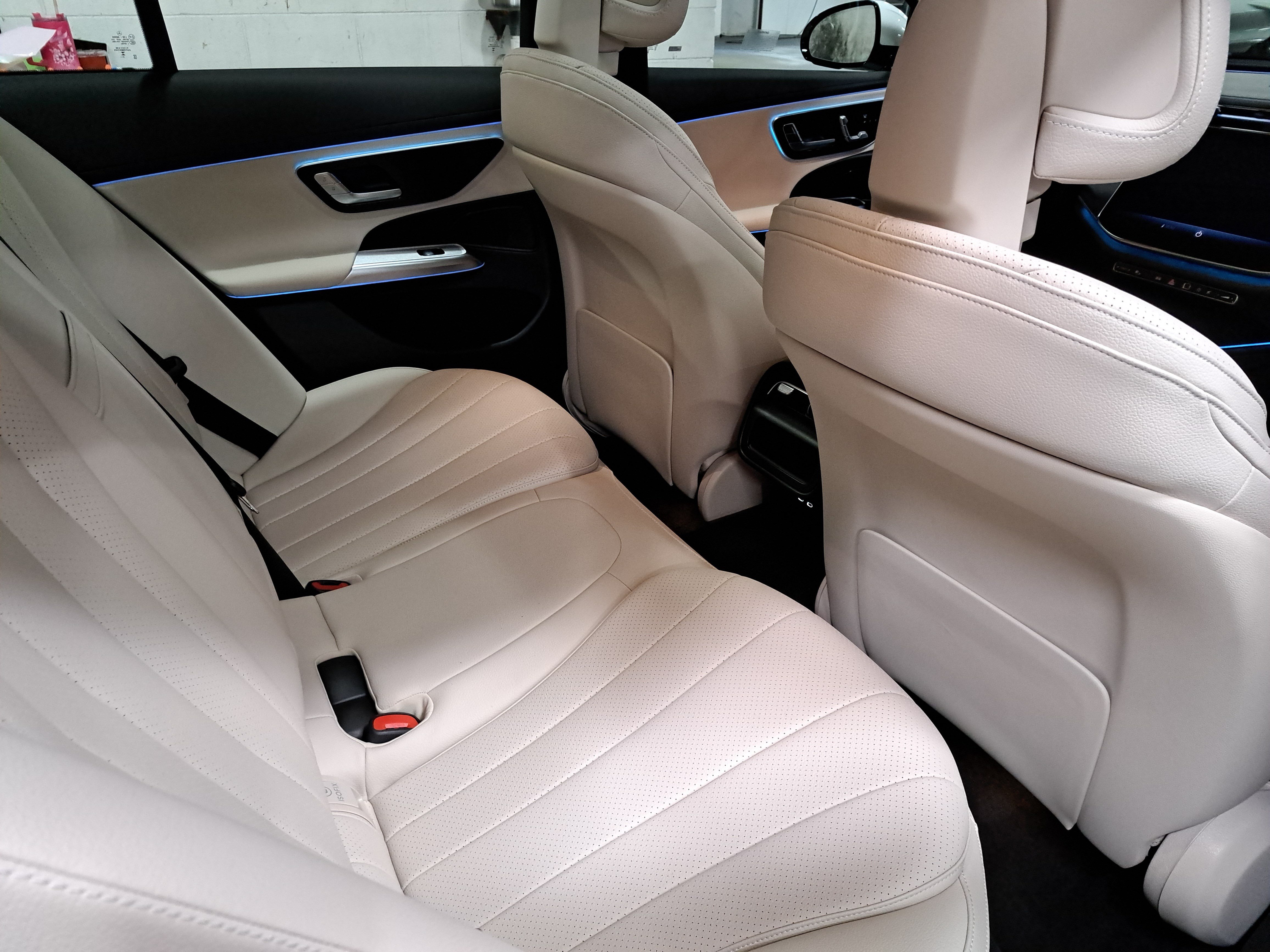 Used 2026 Mercedes-Benz E 350 4MATIC Sedan image 12