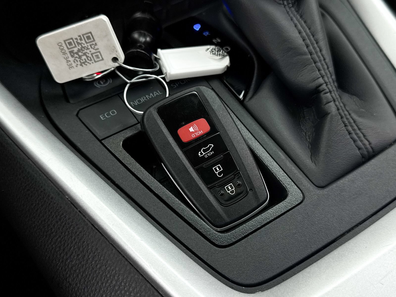 Used 2024 Toyota RAV4 XLE w/ Convenience Package FWD image 35