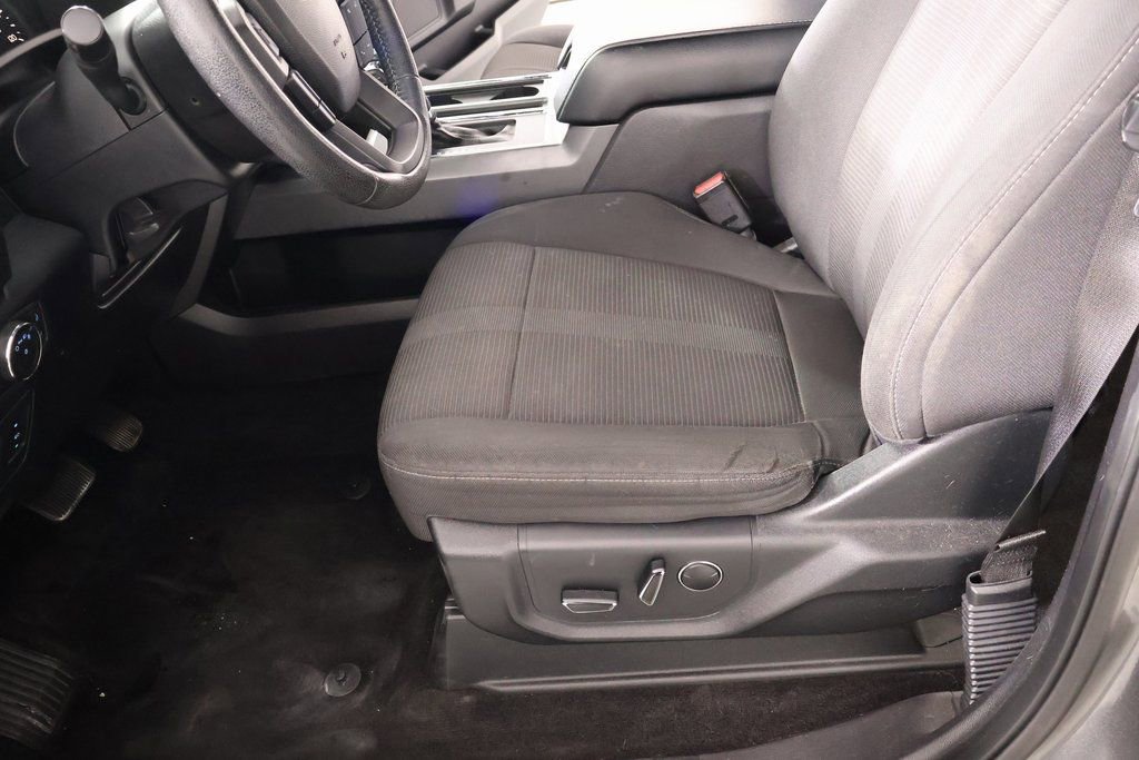 Used 2016 Ford F150 XLT w/ Equipment Group 302A Luxury image 11