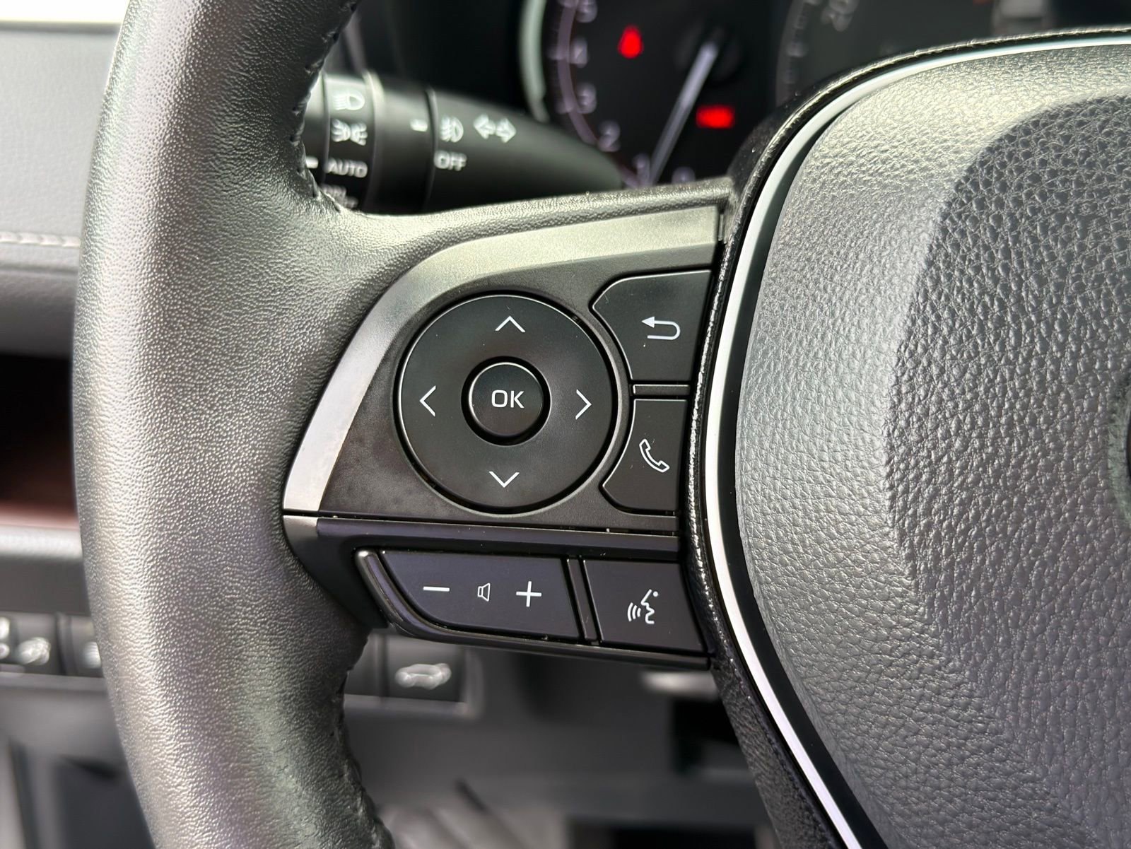 Used 2021 Toyota RAV4 Limited w/ Limited Grade Weather Package image 20