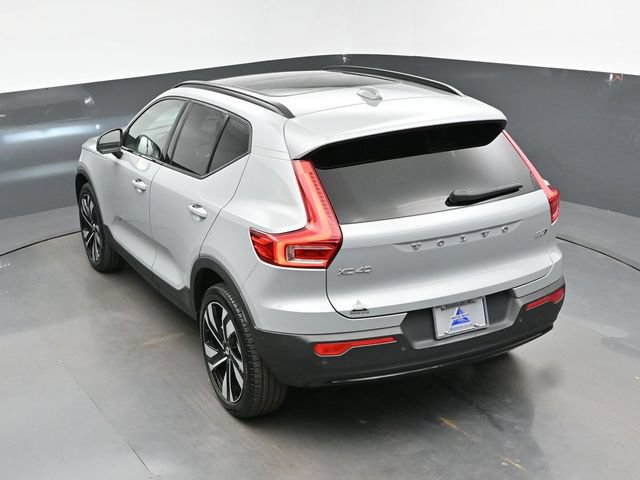 Used 2025 Volvo XC40 B5 Plus AWD/4WD image 47