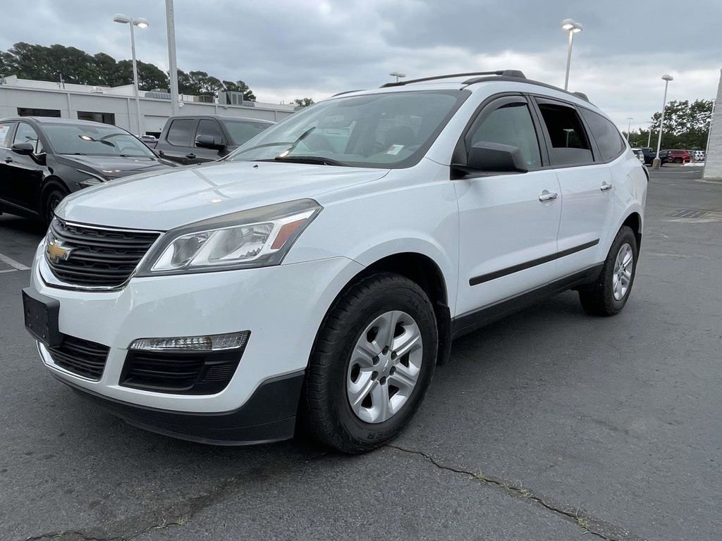 Used 2017 Chevrolet Traverse LS AWD/4WD image 10