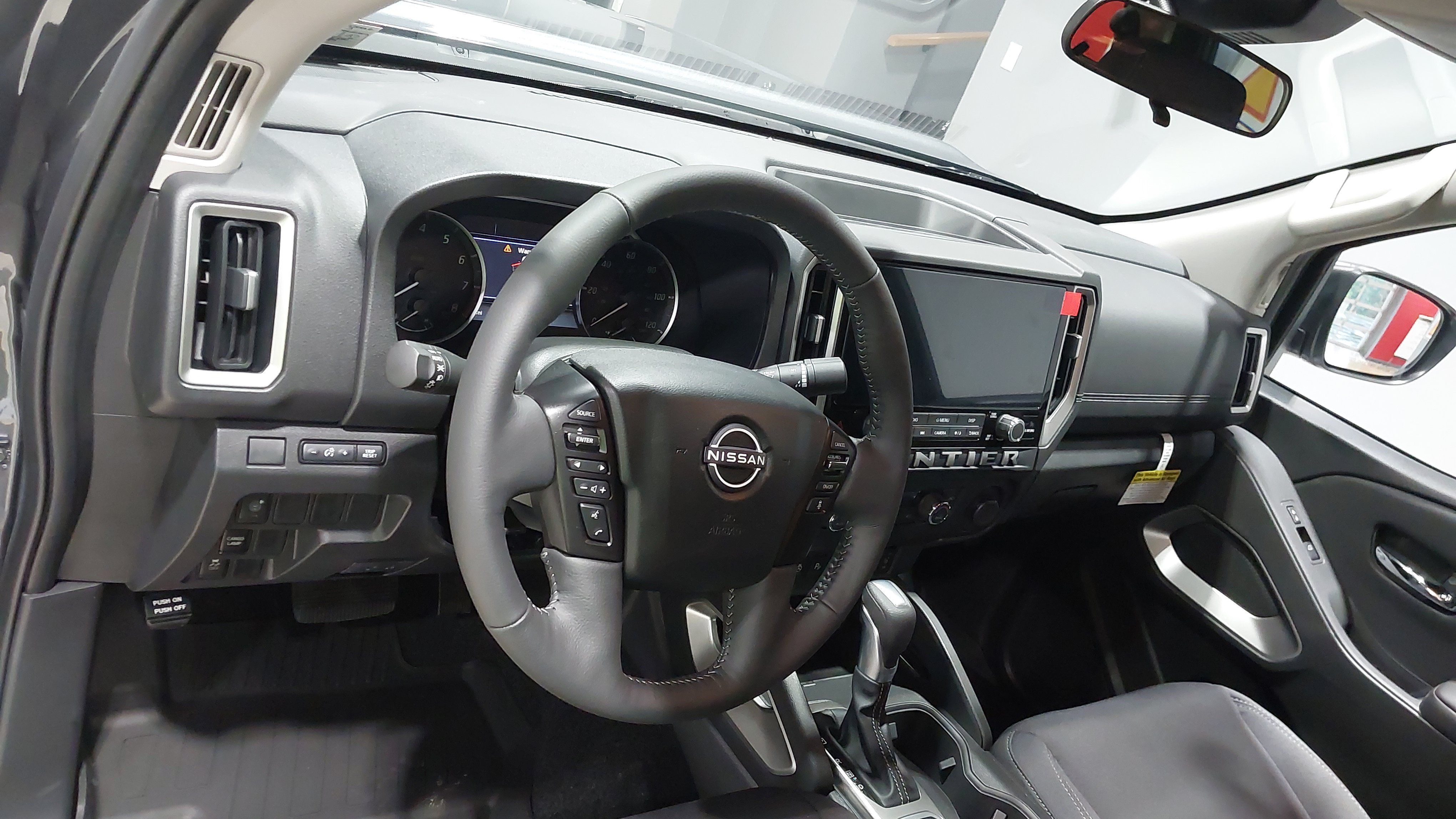 New 2026 Nissan Frontier SV w/ All-Weather Content Package AWD/4WD image 19