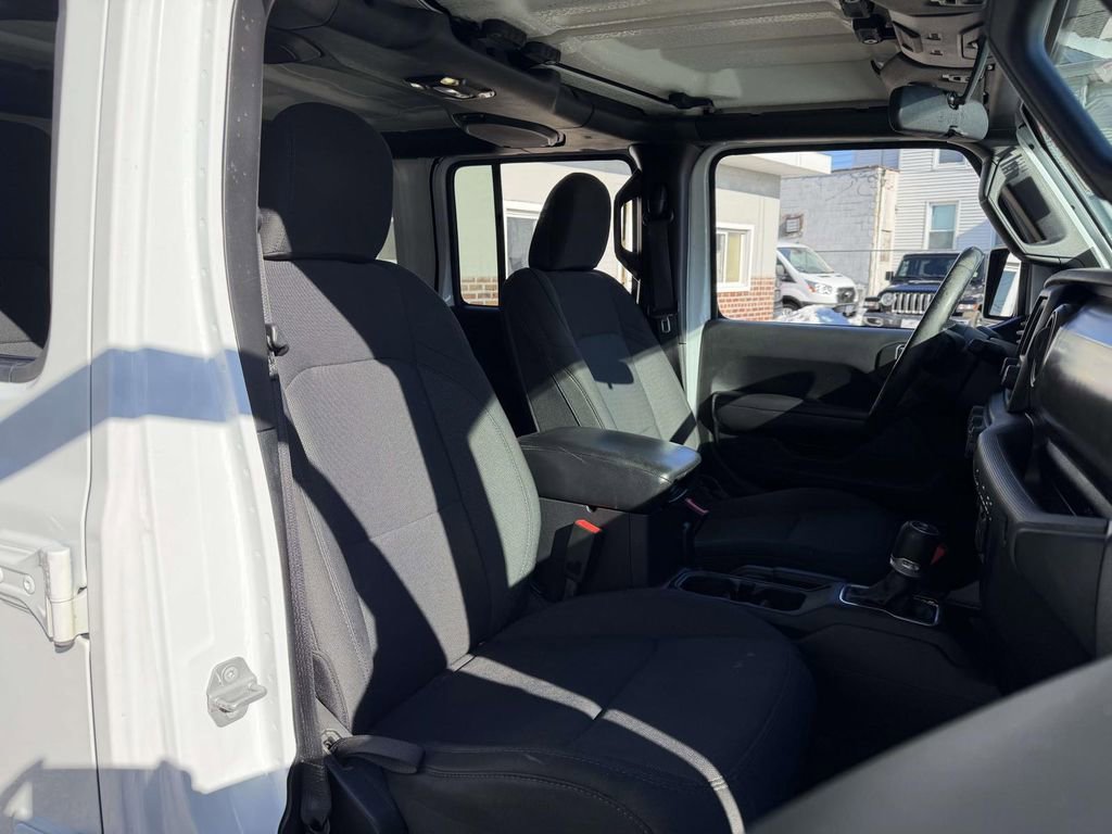 Used 2019 Jeep Wrangler Unlimited Sport S image 10