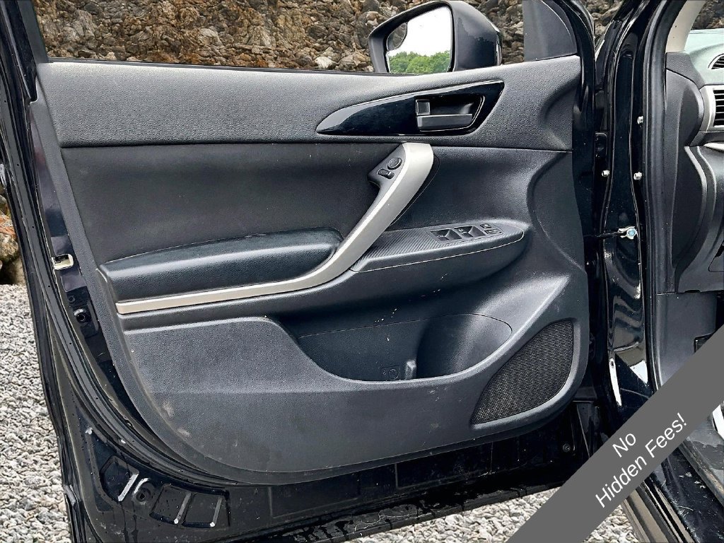 Used 2020 Mitsubishi Eclipse Cross ES FWD image 19