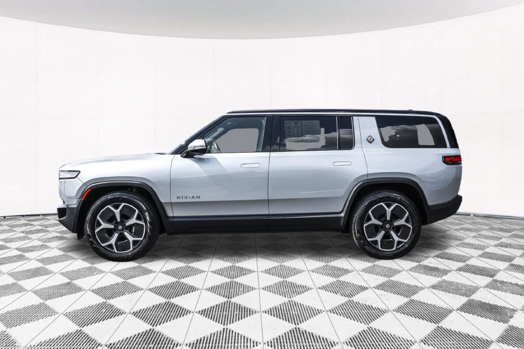 Used 2024 Rivian R1S Adventure Dual AWD/4WD image 17