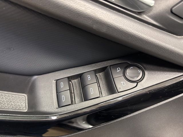 Used 2025 Chevrolet Equinox LT w/ Safety and Technology Package image 31