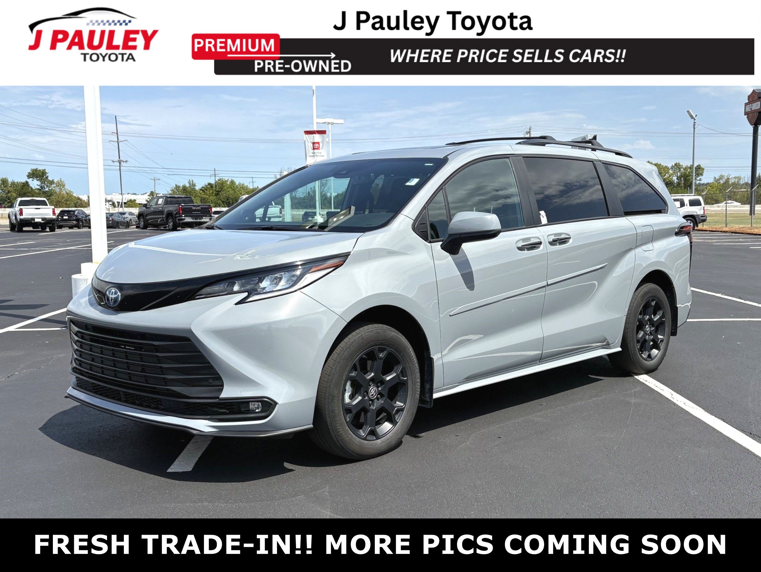 Certified 2025 Toyota Sienna XLE Woodland Edition