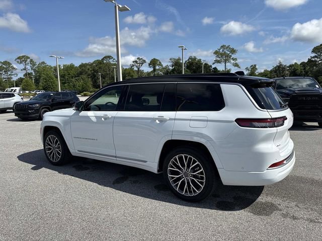 New 2026 Jeep Grand Cherokee L Summit w/ Advanced Protech Group IV AWD/4WD image 5