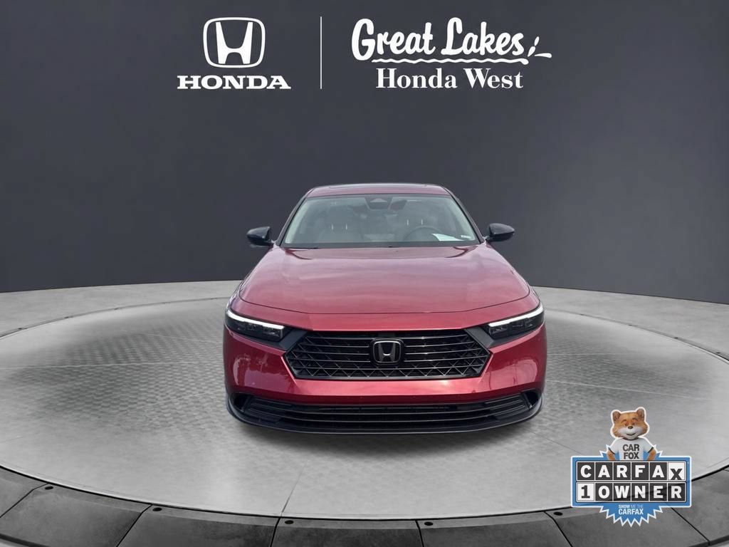 Certified 2025 Honda Accord SE image 3