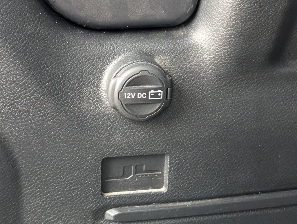 Used 2020 Jeep Wrangler Unlimited Rubicon w/ Steel Bumper Group image 28