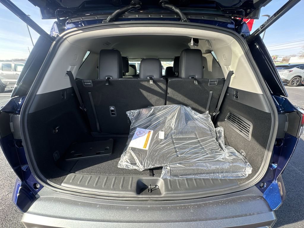 New 2026 Nissan Pathfinder SL image 24