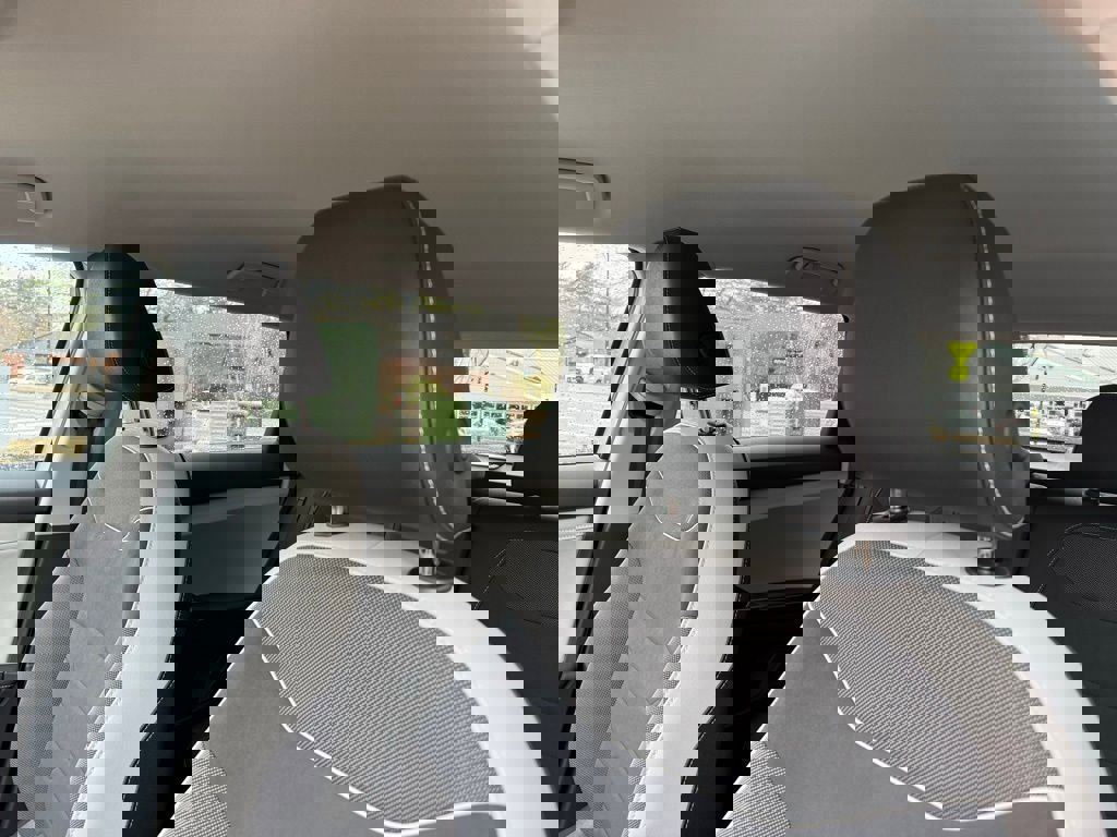 New 2026 Volkswagen Taos SE image 26