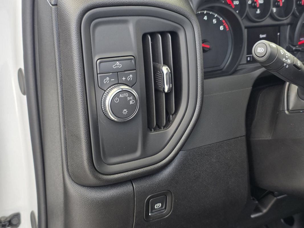 Used 2026 GMC Sierra 1500 Pro w/ Graphite Edition RWD image 19