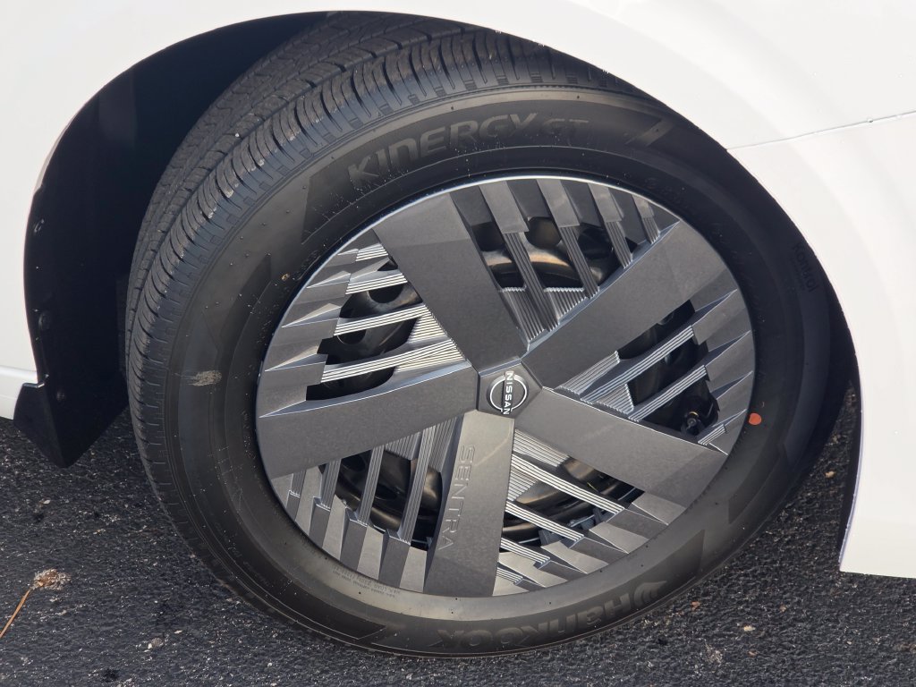 New 2027 Nissan Sentra SV w/ Floor Mat Package FWD image 15