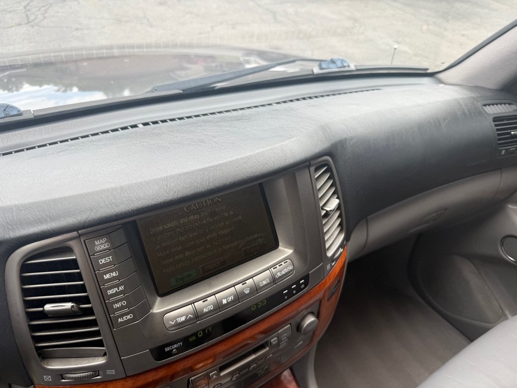 Used 2003 Lexus LX 470 4WD image 58
