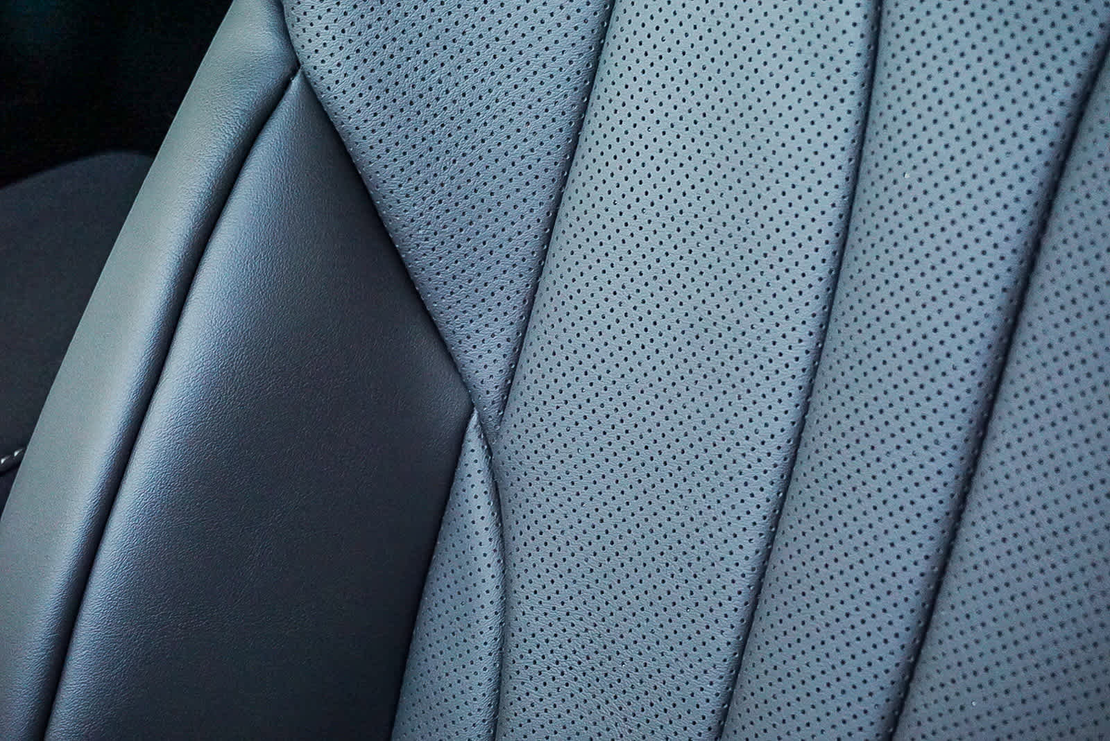 New 2026 Lexus NX 450h+ F Sport image 26