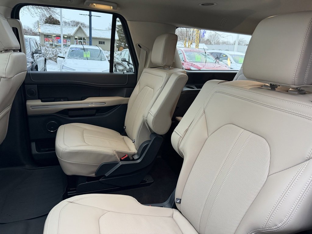 Used 2023 Ford Expedition Max Limited image 14